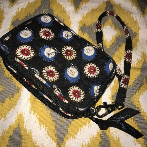 Vera Bradley wristlet - Picture 3 of 3